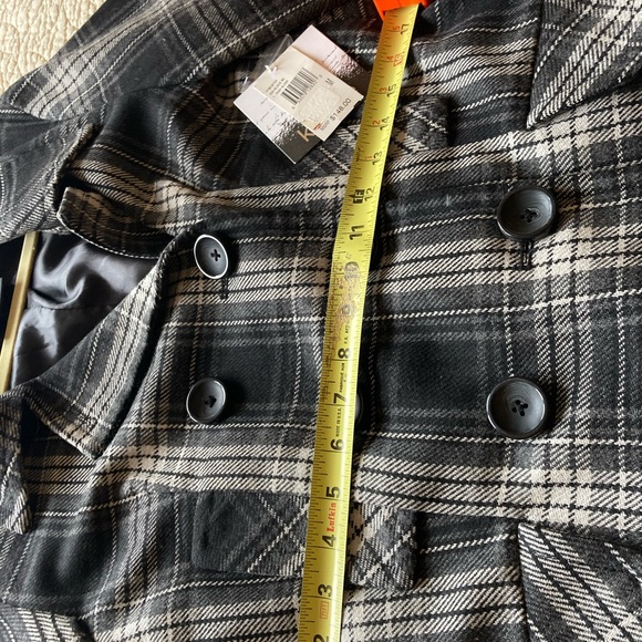 Kensie NWT Black, White, Grey Pea Coat Size medium Perfect for the Season 🖤🩶🤍 - Picture 3 of 5